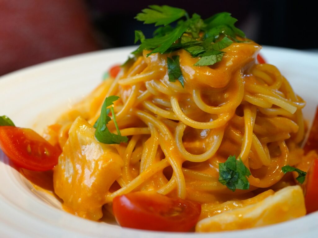 トマトクリーム（アメリケーヌソース）のパスタ