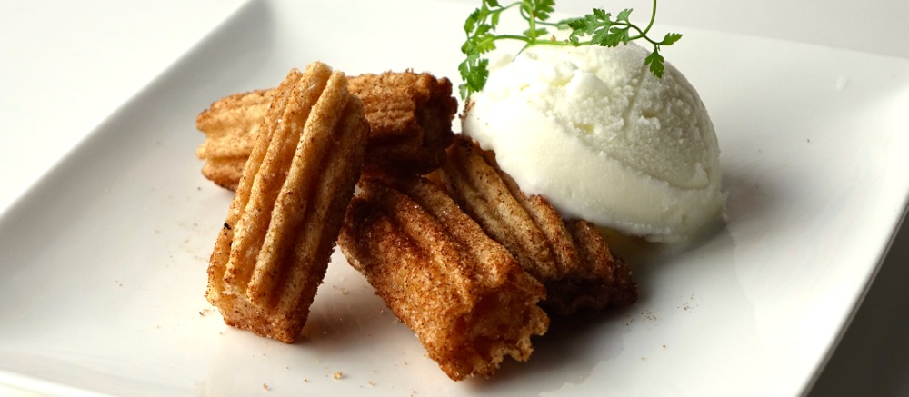 カフェ＆バーのチュロス