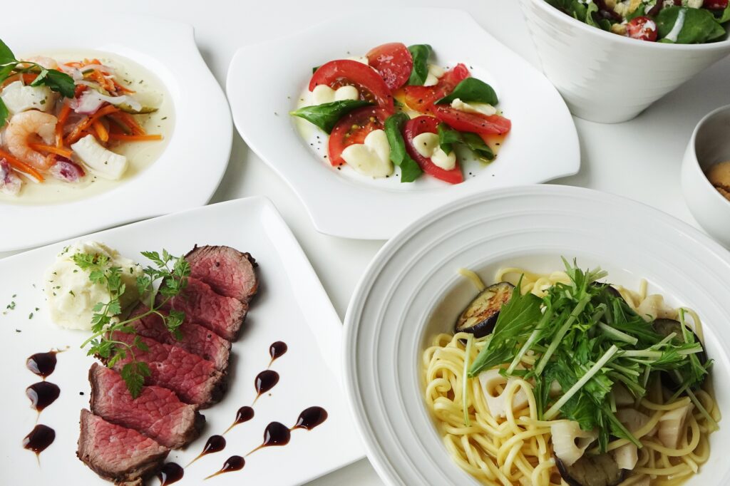 立食・ビュッフェ形式のコースもご用意いたします