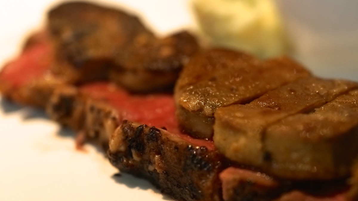 ビールのおともにローストビーフ