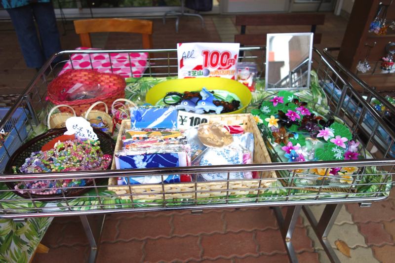 芝山100円商店街