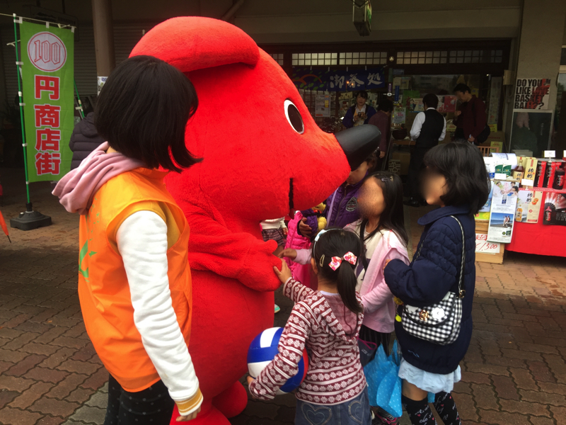 芝山100円商店街