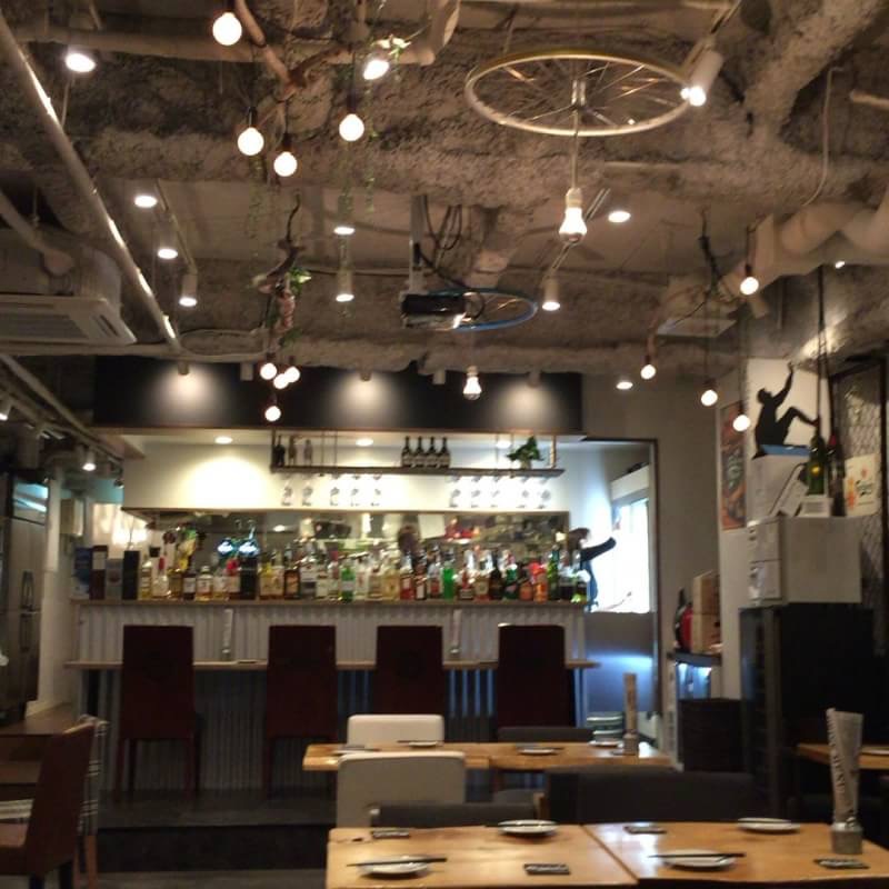 船橋で女子会ができそうなお店：Funabashi Base