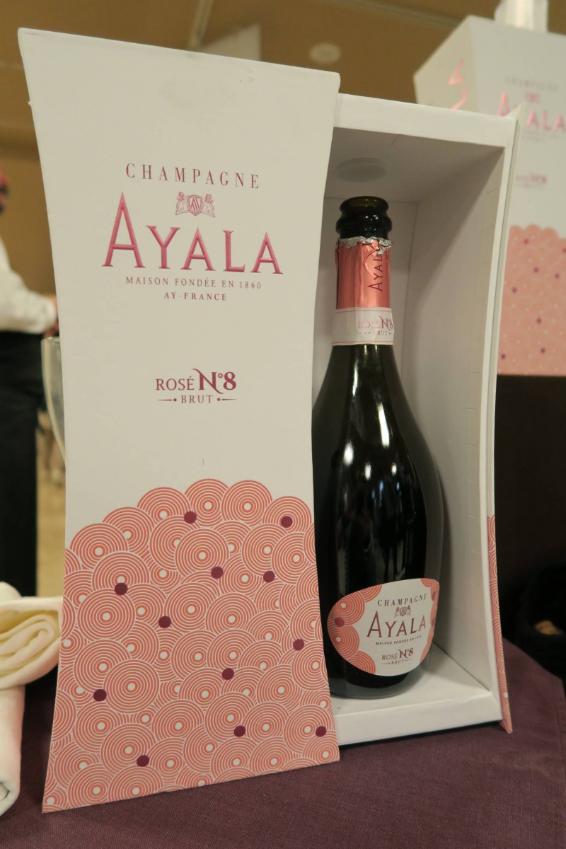 フランスのグルメ・ファッション・ライフスタイルなどを紹介