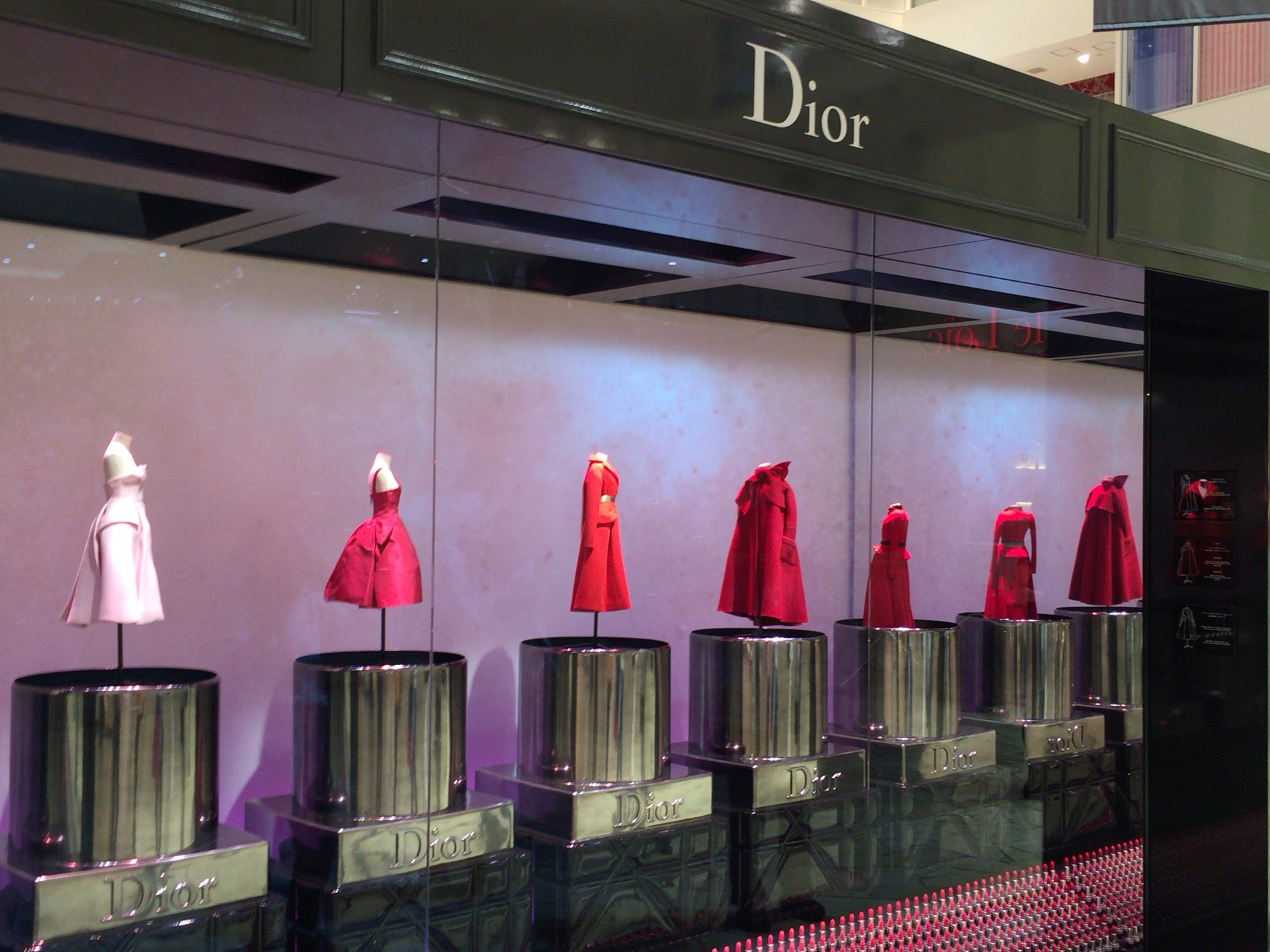 大阪の「ル・テアトル・ディオール展」でお姫様気分