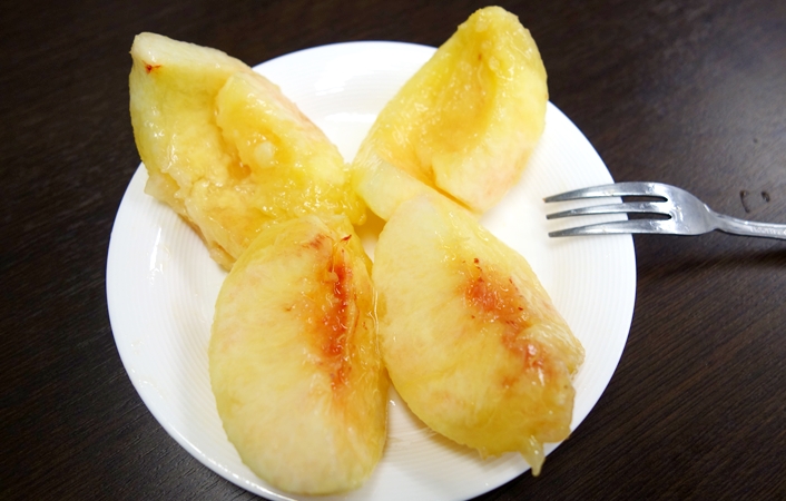 桃の上手な剥き方・切り方【簡単】