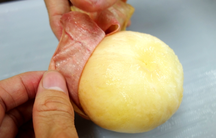 桃の上手な剥き方・切り方【簡単】