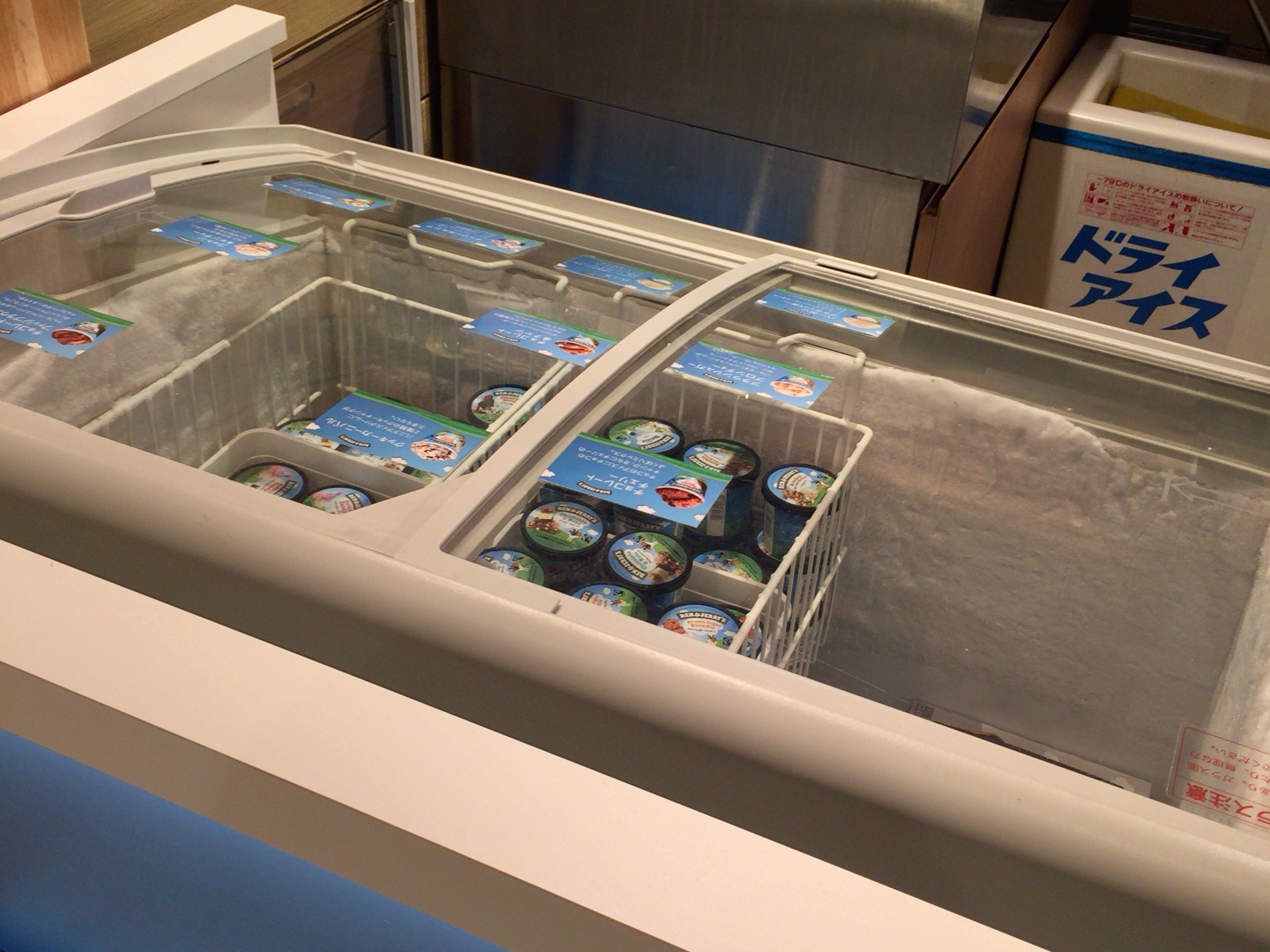 アメリカで人気のアイスクリーム「ベン＆ジェリーズ」@大阪 （BEN&JERRY'S）