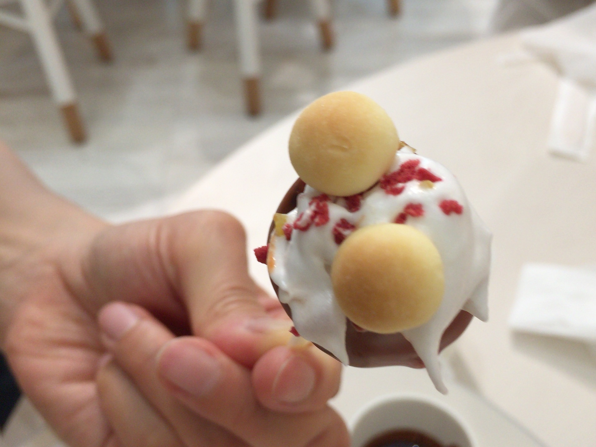 「pino」ピノフォンデュカフェで自分だけのピノ作り