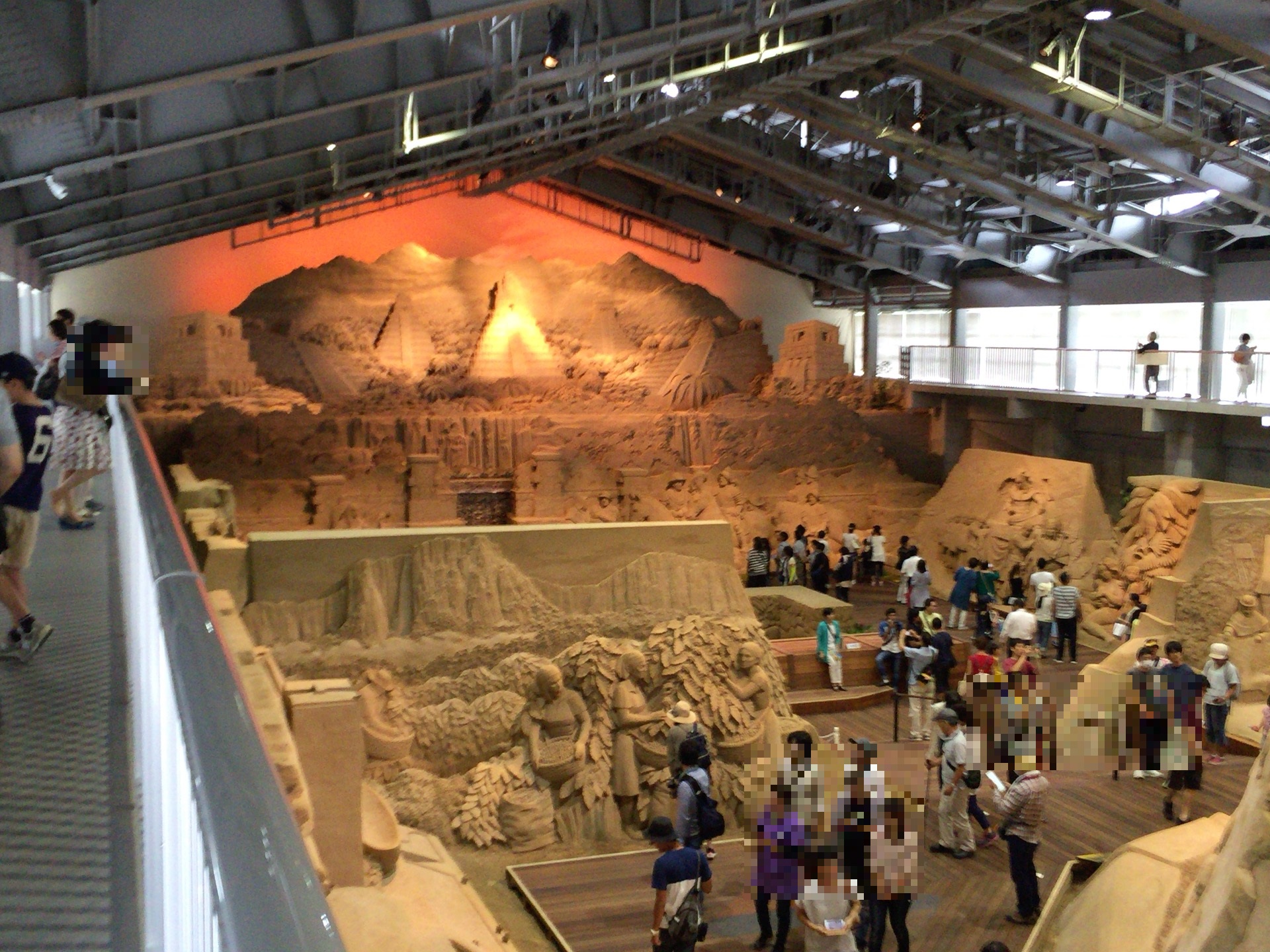 家族で楽しむ鳥取砂丘：砂の美術館でアート鑑賞