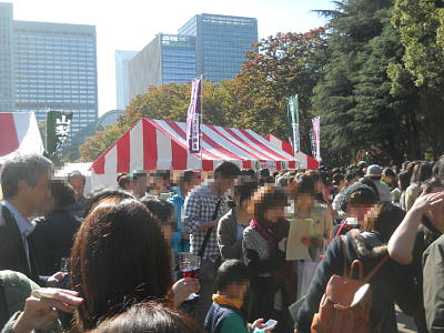 東京・日比谷公園「山梨ヌーボーまつり」