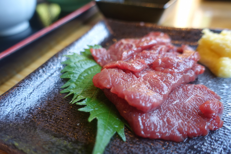 【東京・日の出町】つるつる温泉.馬刺し