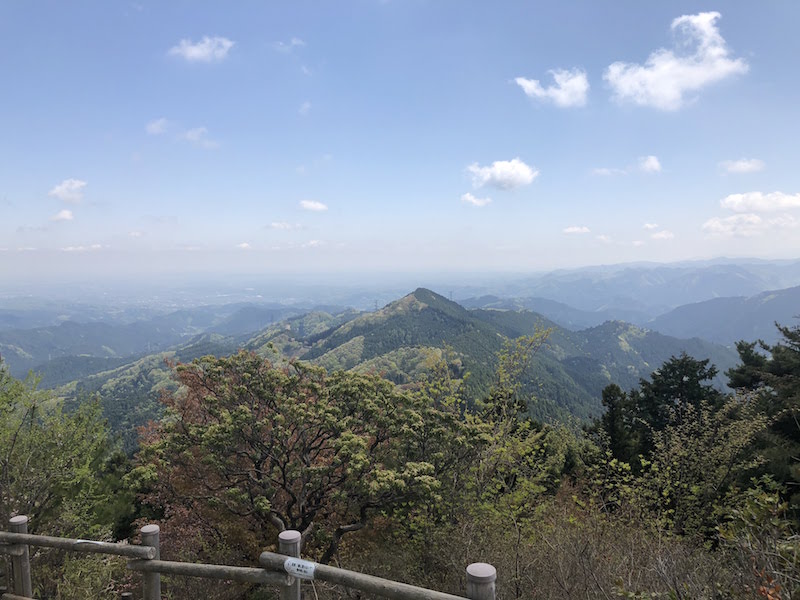 日の出山山頂